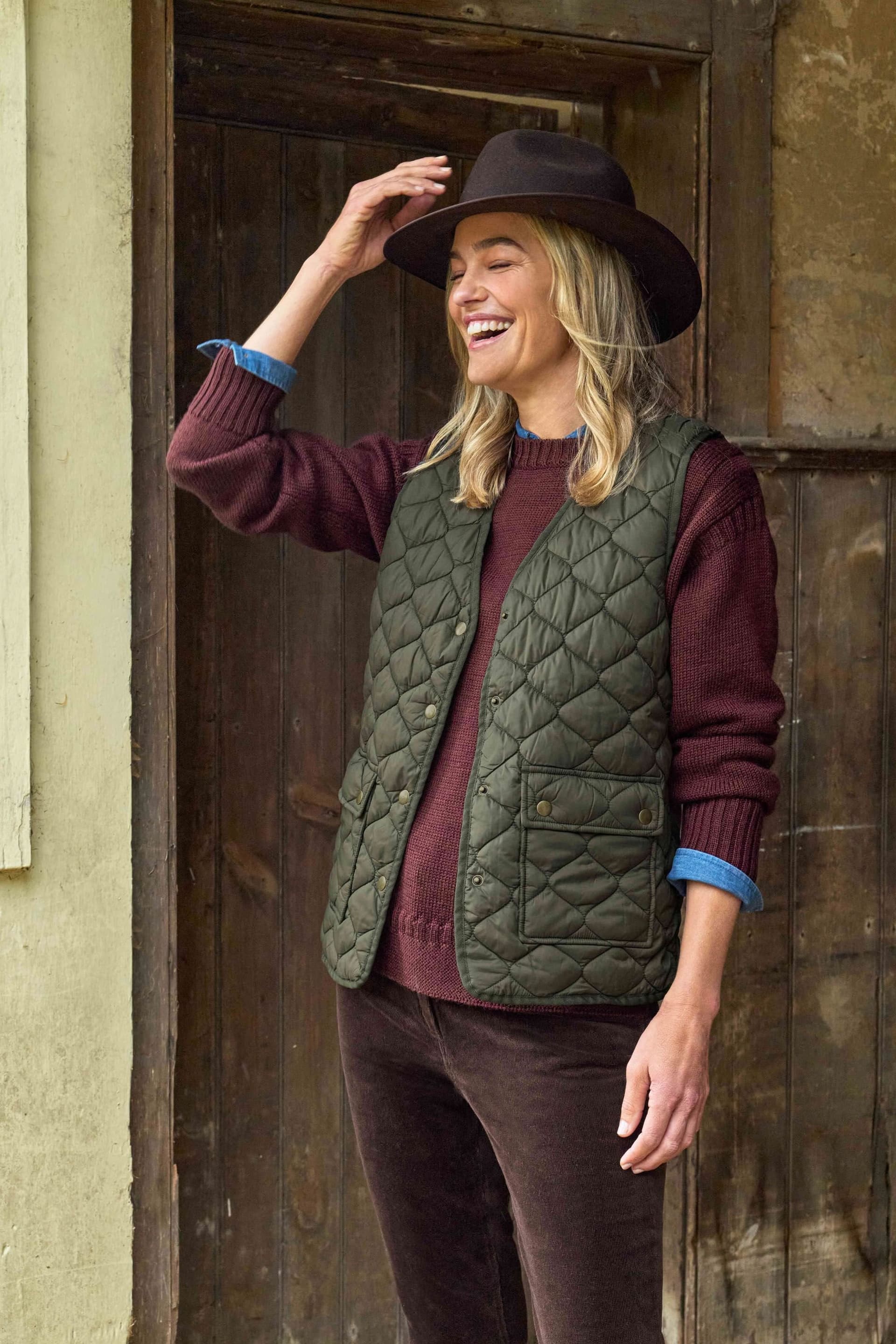 WoolOvers WoolOvers Women's Coast Quilted V Neck Puffer Gilet in Khaki