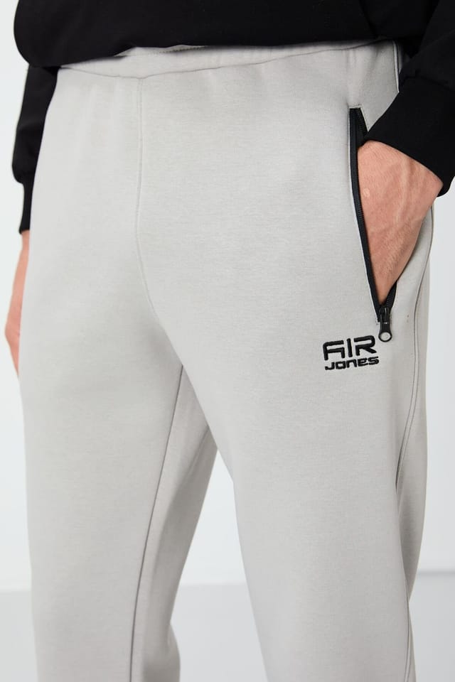 Tommy Life Tommy Life Men's Jogger Sweatpants in Light Grey - 3