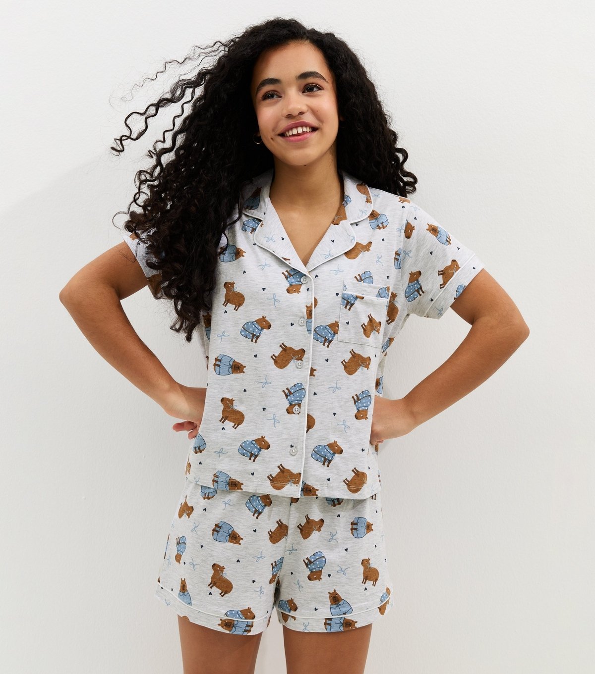 New Look Girls' Light Grey Capybara Print Shirt and Shorts Pyjama Set New Look - 3