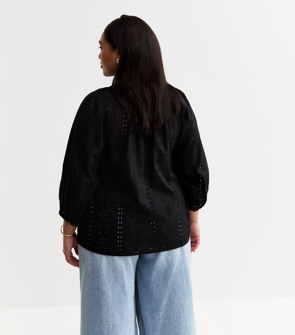 New Look Women's Plus Size Black Broderie Anglaise Cropped Sleeve Blouse Curves New Look - 4