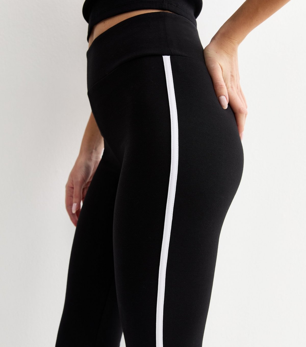 New Look Women's Black Side Stripe High Waist Leggings New Look - 2