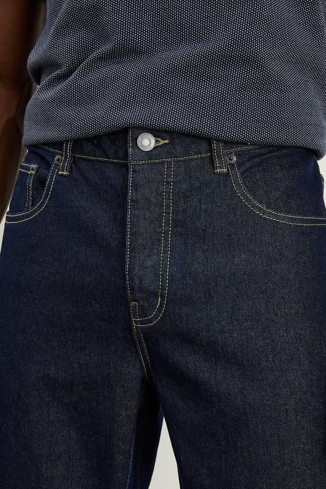 Burton Burton Men's Rinse Slim Fit Jeans in Dark Blue - 2