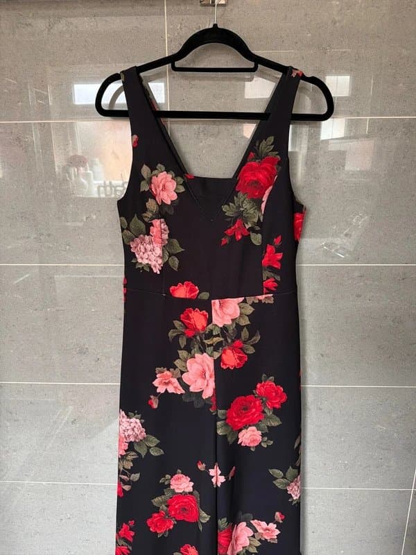 New Look Jumpsuit. Floral. 14. Wide leg. Playsuit. Partywear. Summer. New look. Red. Holidays. Occasion wear