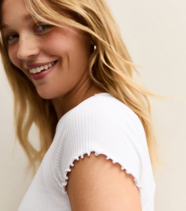 New Look Women's White Ribbed Jersey Frilly Trim Short Sleeve Top New Look - 3
