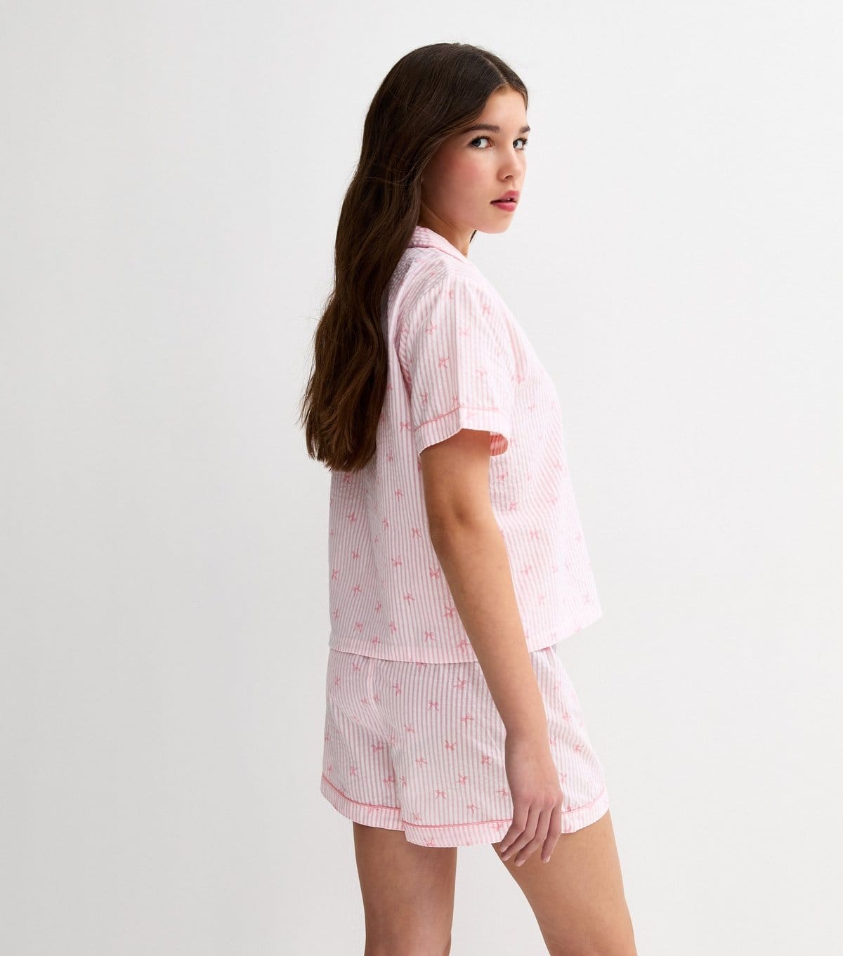 New Look Girls' Light Pink Stripe Bow Revere Collar Shirt and Shorts Pyjama Set New Look - 4