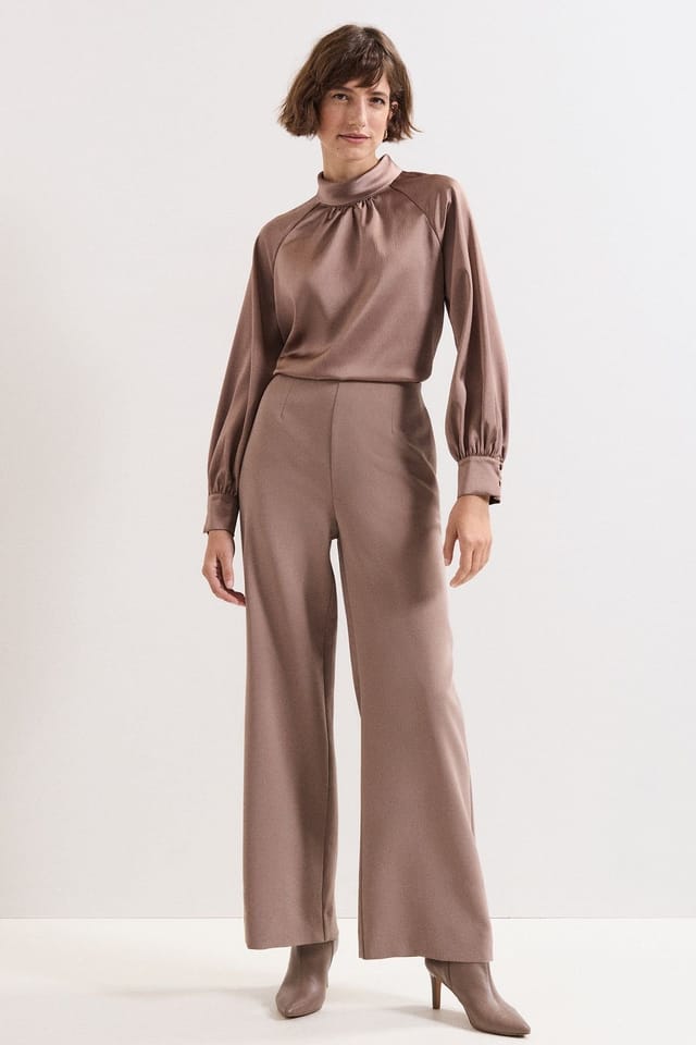 Phase Eight Phase Eight Women's Aubrie Full Length Trouser in Taupe - 3