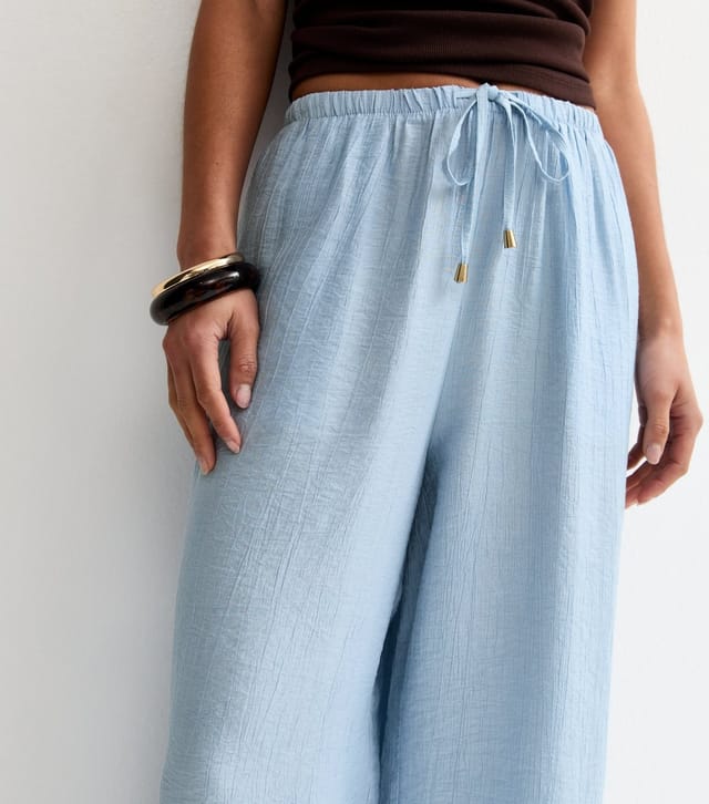 New Look Women's Petite Light Blue Crinkle Texture Wide Leg Trousers New Look - 3