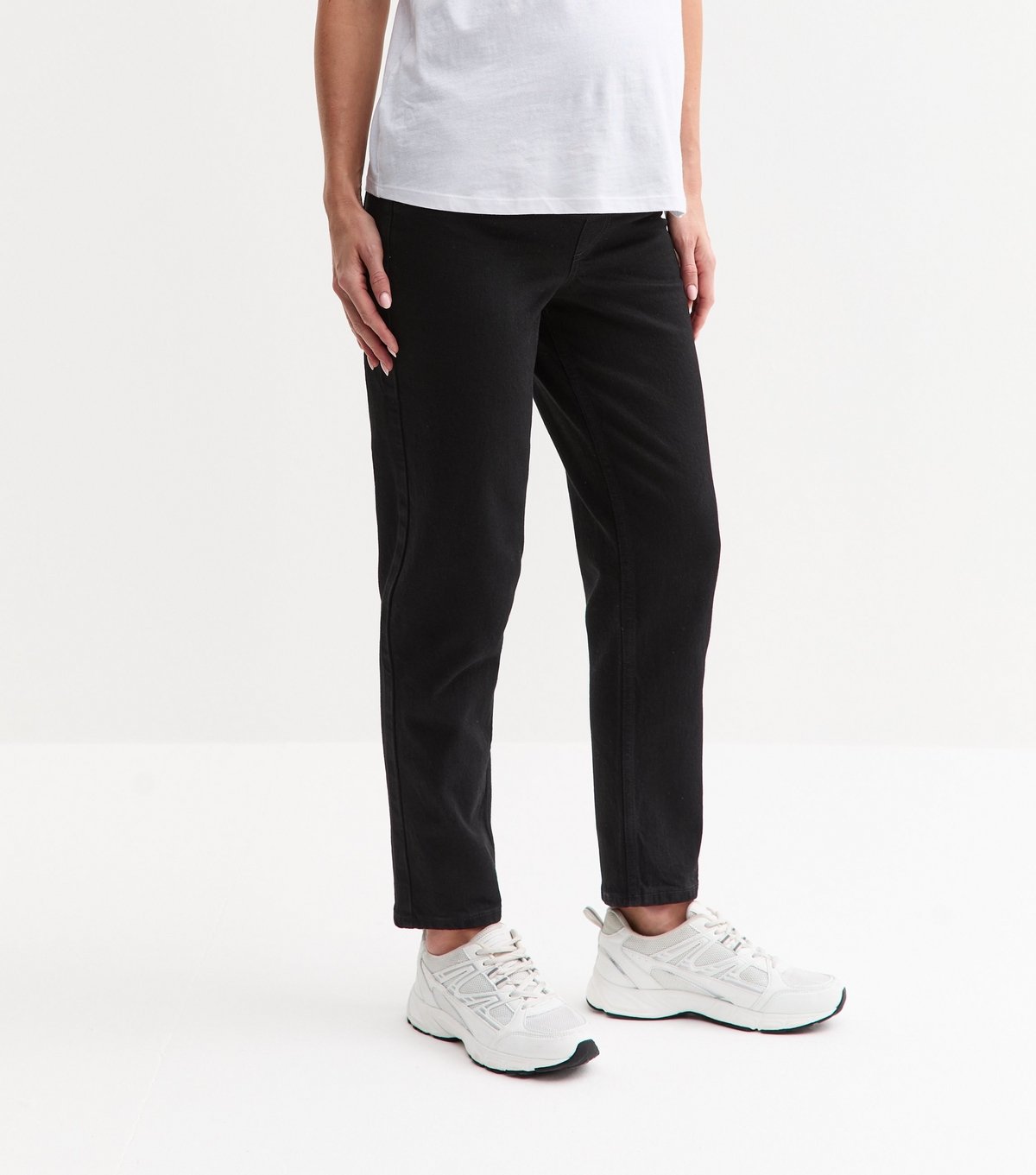 New Look Women's Maternity Washed Black Denim Mom Jeans New Look - 2