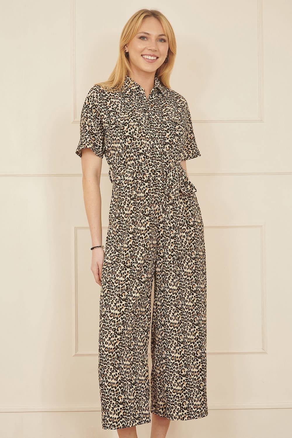 Yumi Yumi Women's Brown Leopard Print Pleated Fabric Jumpsuit