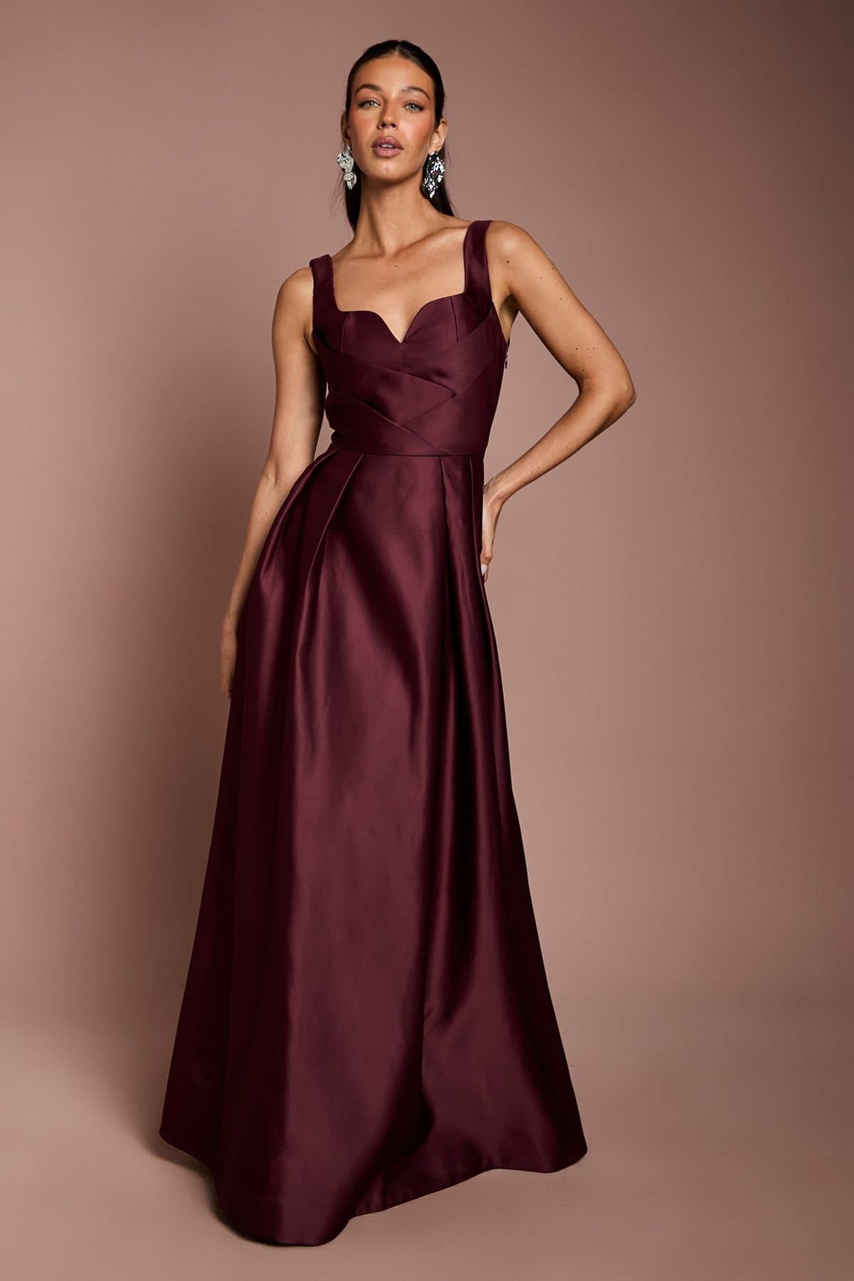 Coast Coast Women's Satin Pleat Bodice Full Skirt Dress in Fig