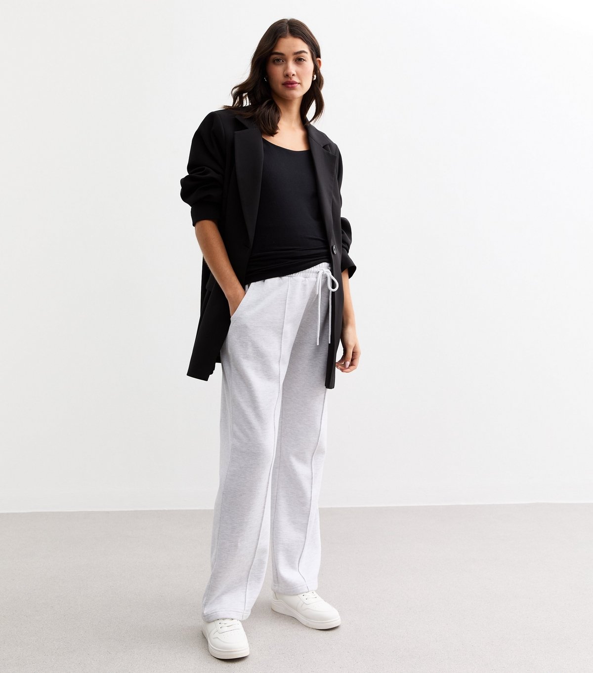 New Look Women's Black Scoop Neck Jersey Nursing Vest New Look - 3