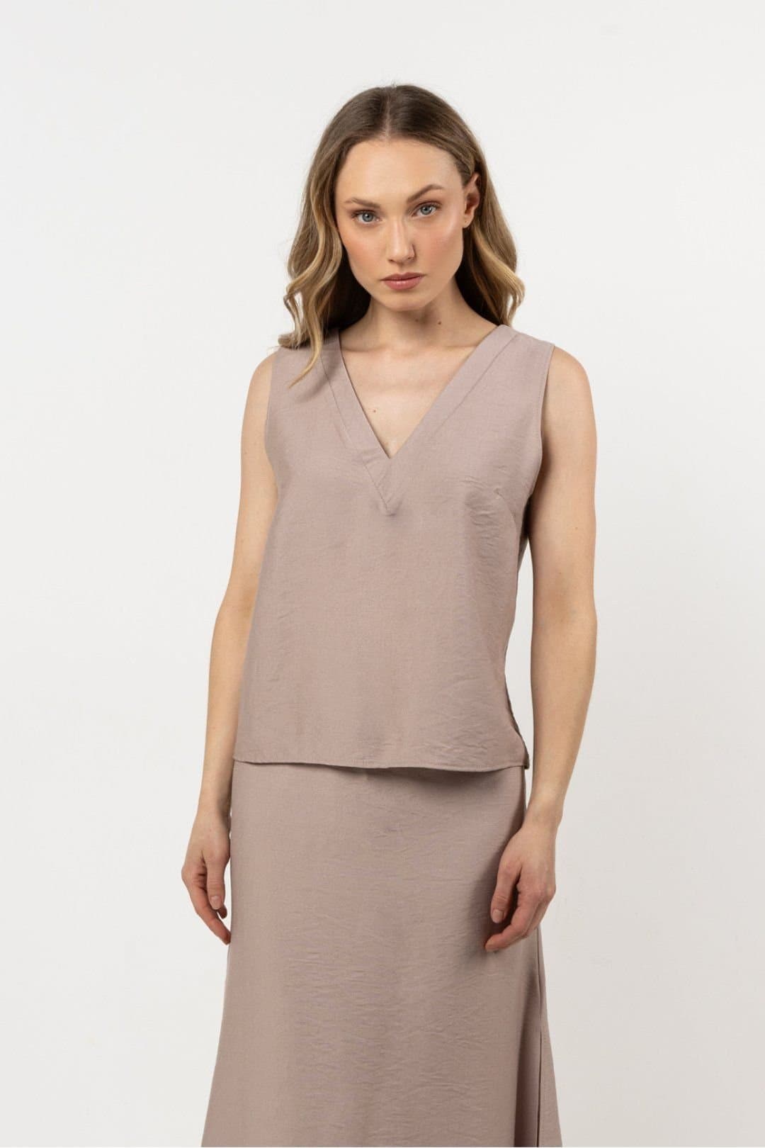 Love Lace Love Lace Women's Elegant Rayon V Neck Blouse with Tucks in Brown