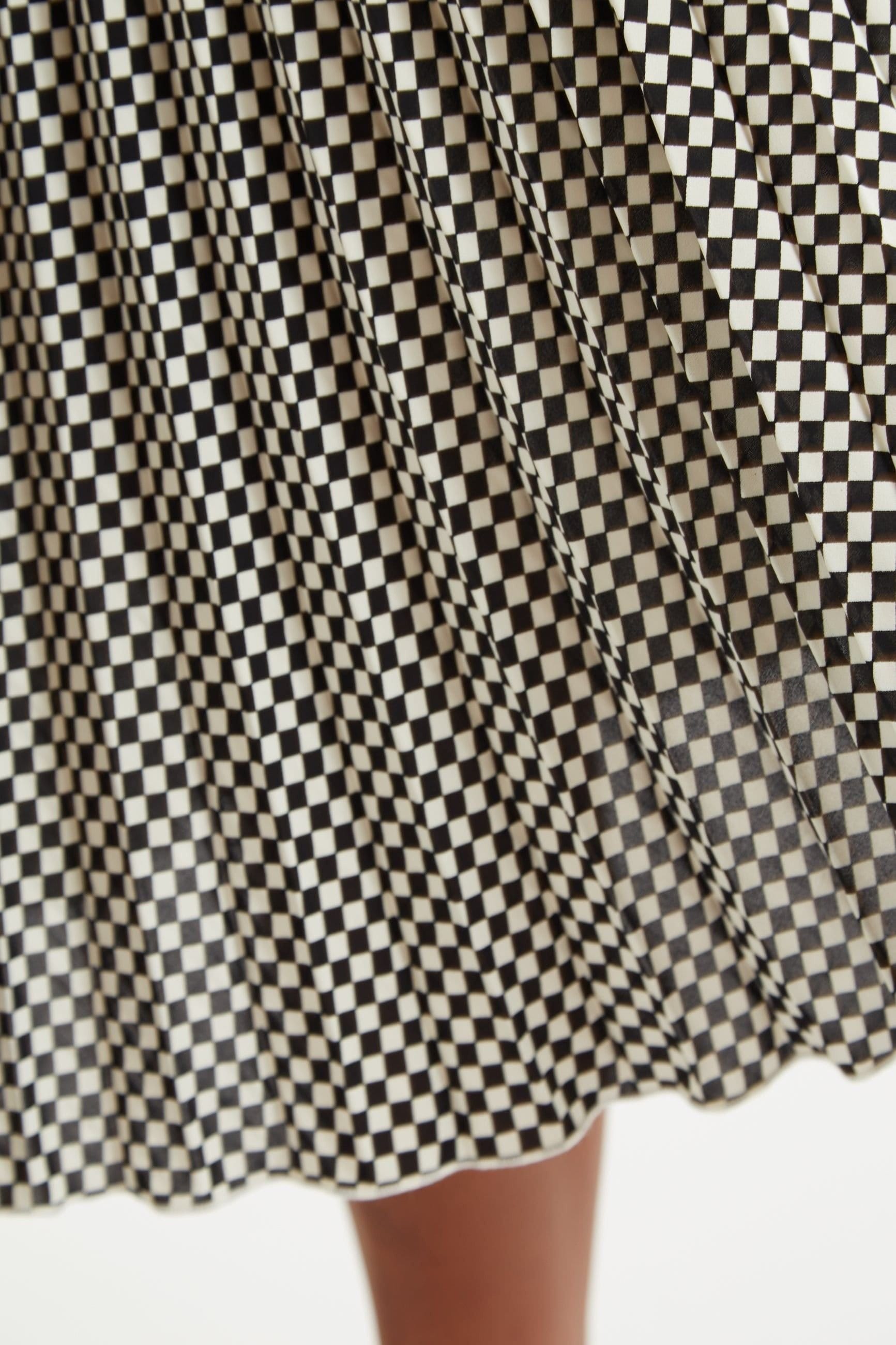 Louche Louche Women's Sabina Diamonds Forever Print Pleated Midi Skirt in Black - 4