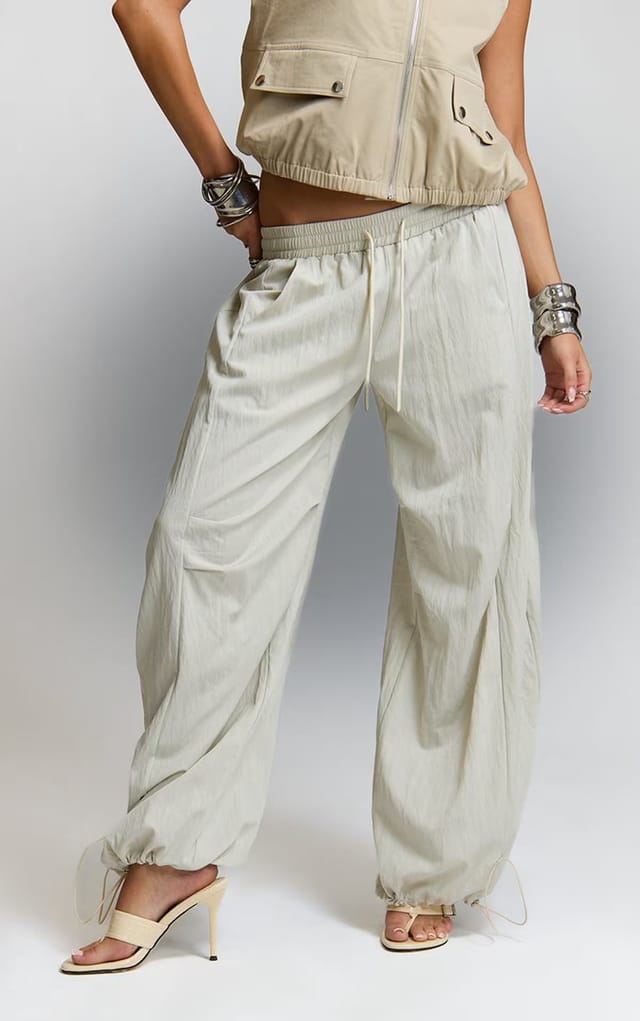 EGO Low Rise Drawstring Waist Wide Leg Cargo Trousers In Cream, Women's Size UK 6 - 2