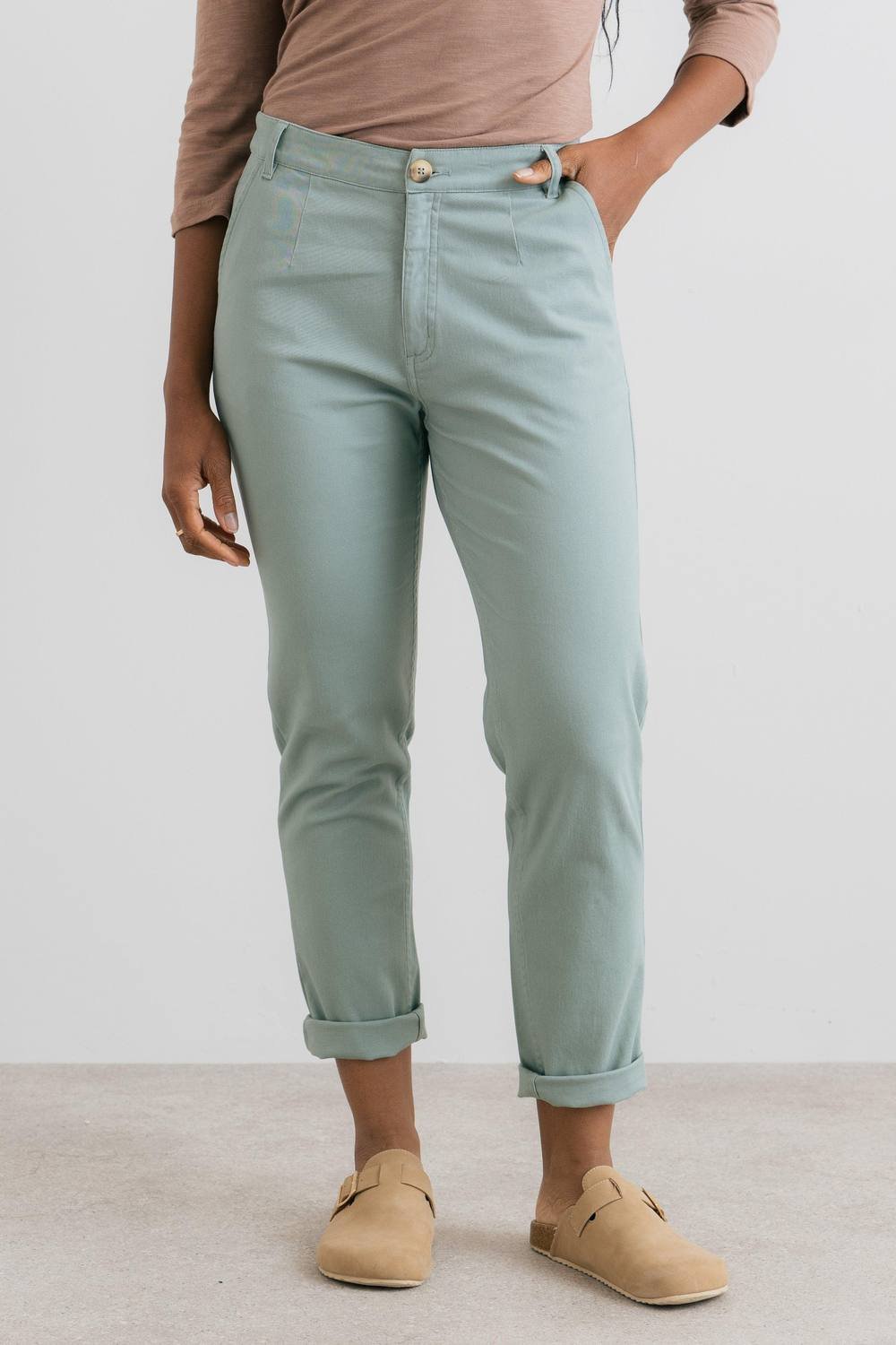 Lily & Me Lily & Me Women's Breaker Stretch Twill Trousers in Green - 4