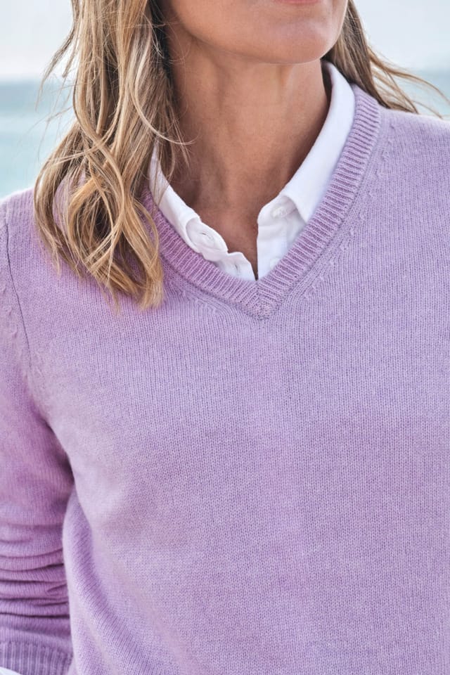 WoolOvers WoolOvers Women's 100% Wool Classic V Neck Jumper in Lilac - 2