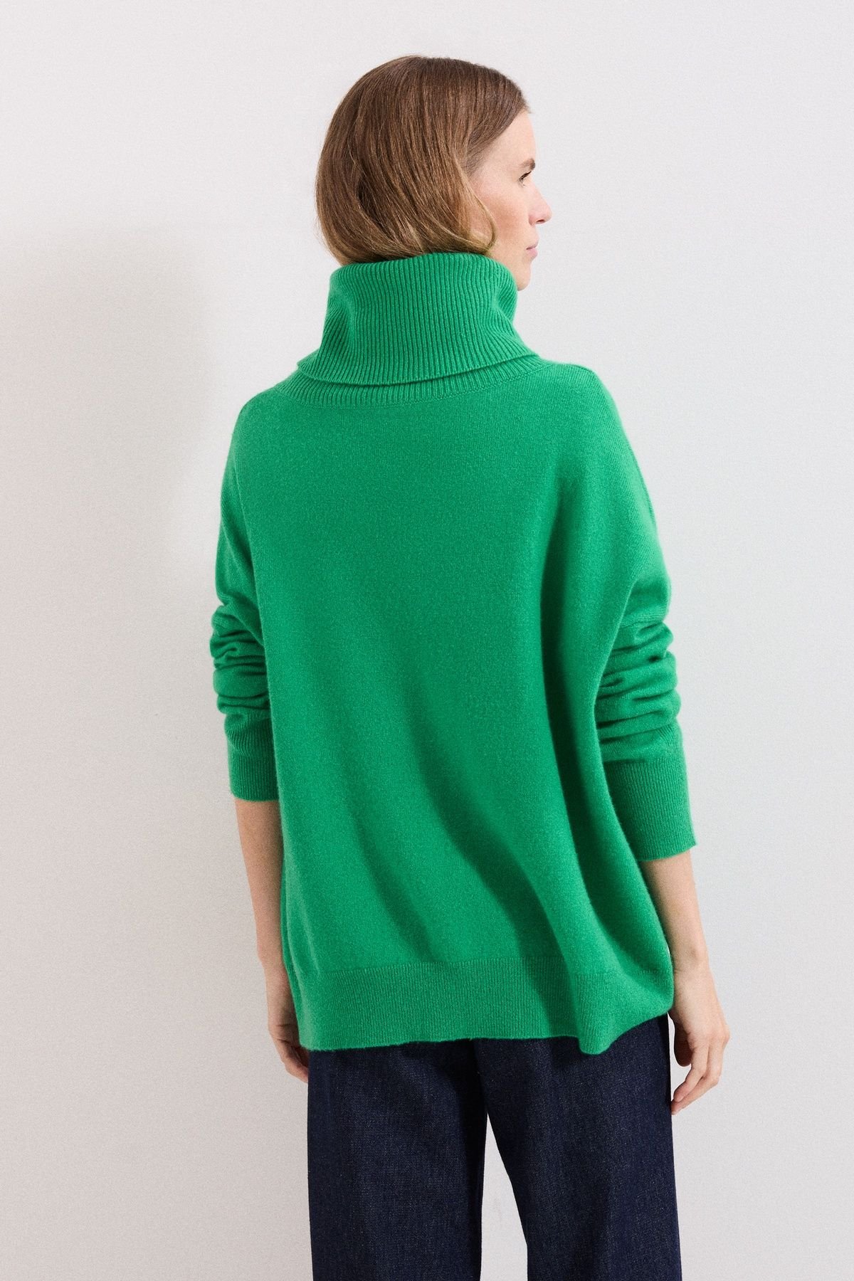 Phase Eight Phase Eight Women's Saffron Jumper in Green - 3