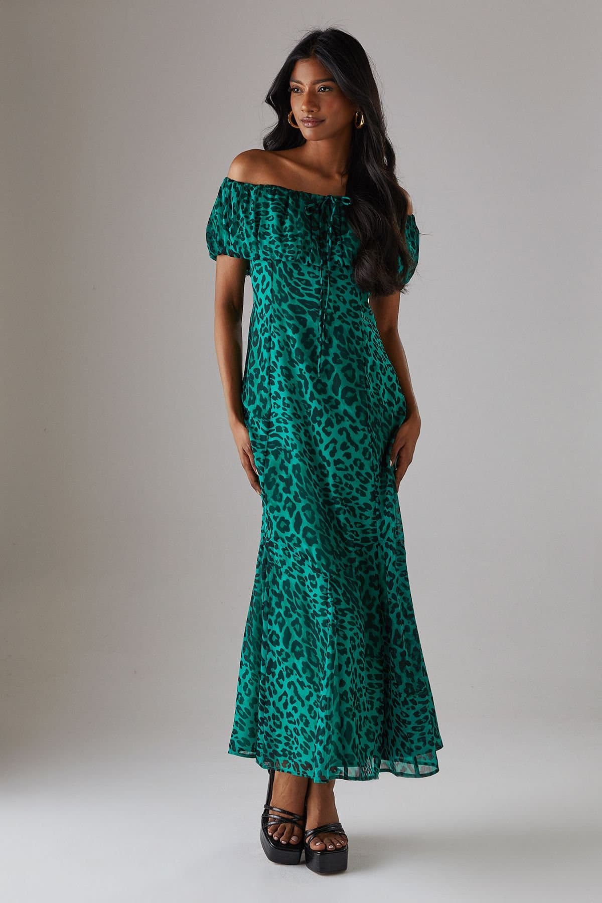 Warehouse Warehouse Women's Chiffon Bardot Godet Insert Milkmaid Midi Dress in Green