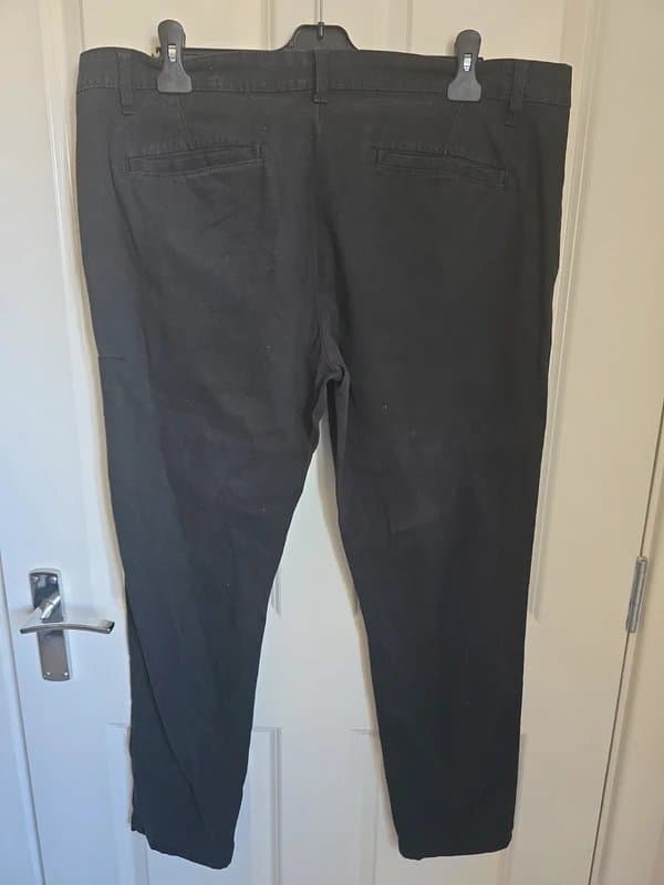 ASOS Design Men's black chino trousers