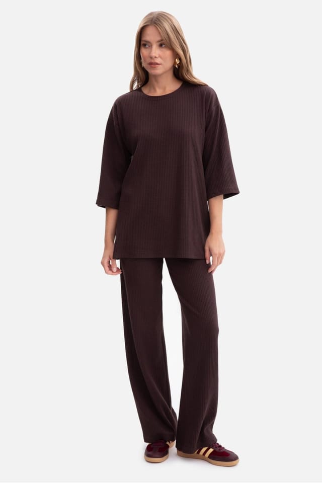 Love Lace Love Lace Women's Ribbed Knit Trousers with Elastic Waist in Brown - 2