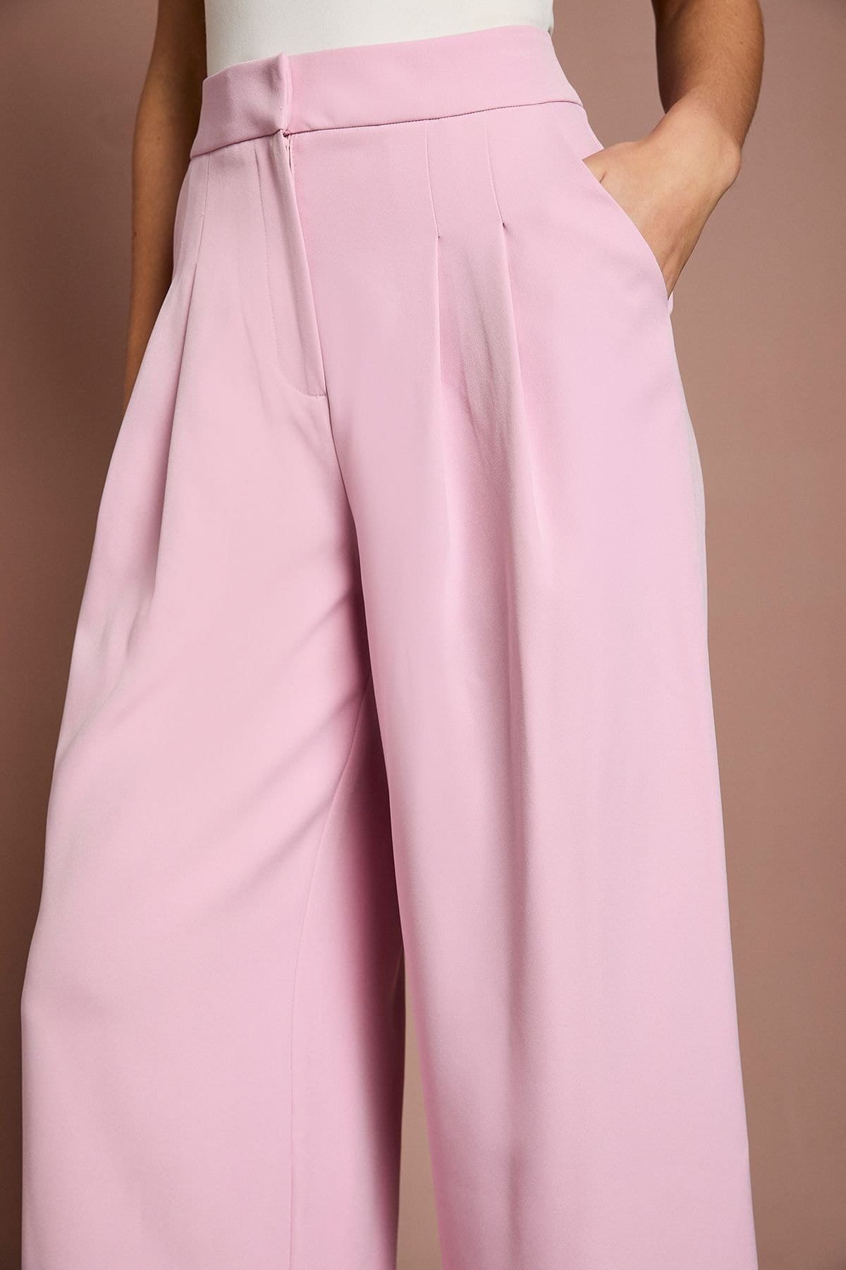 Coast Coast Women's Lisa Tan Wide Leg Crepe Trouser in Pink - 4