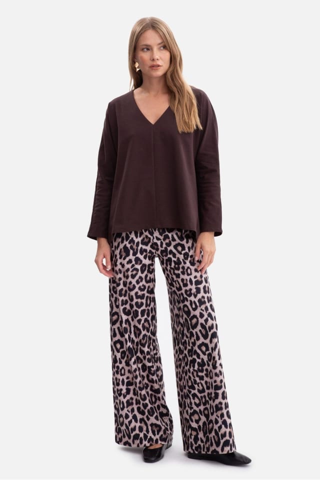 Love Lace Love Lace Women's Loose Fit Sweatshirt Blouse V Neck in Brown - 2