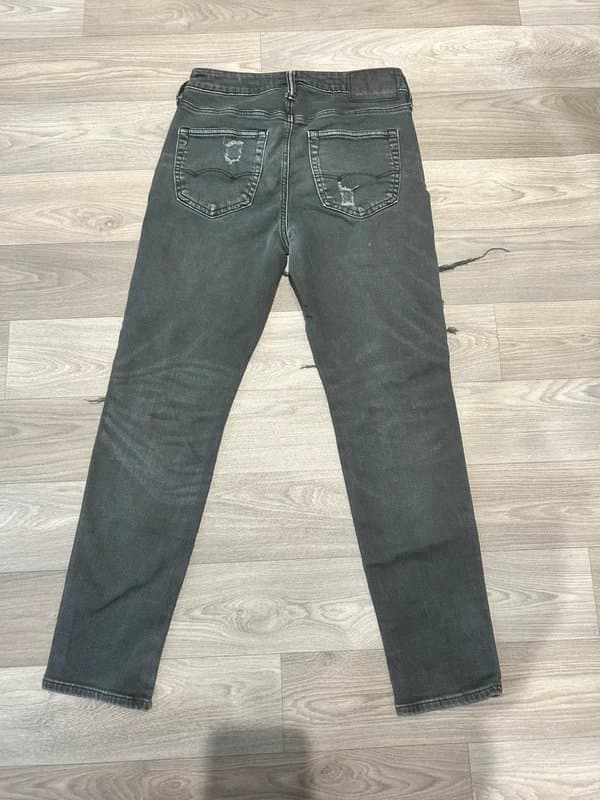 American Eagle American Eagle Airflex+ Distressed Jeans in Grey Wash - Size 29x30