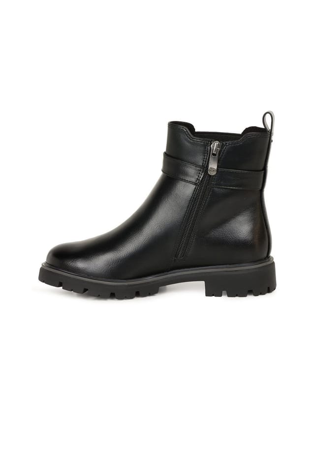 marco tozzi Marco Tozzi Women's 'Burgos' Chelsea Boots in Black - 2