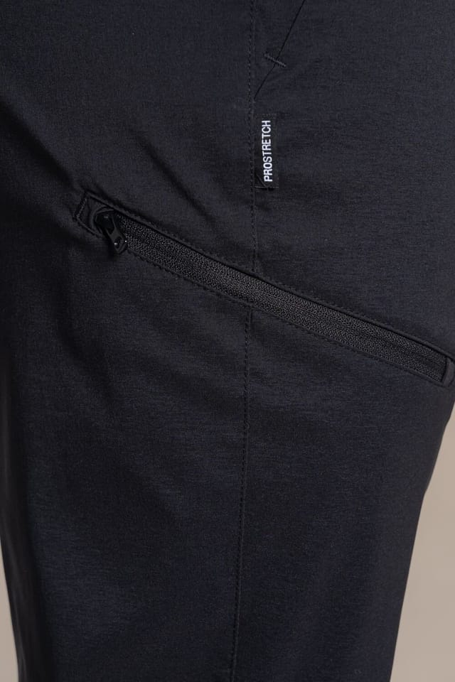 Craghoppers Craghoppers Men's Kiwi Pro III Water Repellent Anti-Insect Trouser in Black - 3