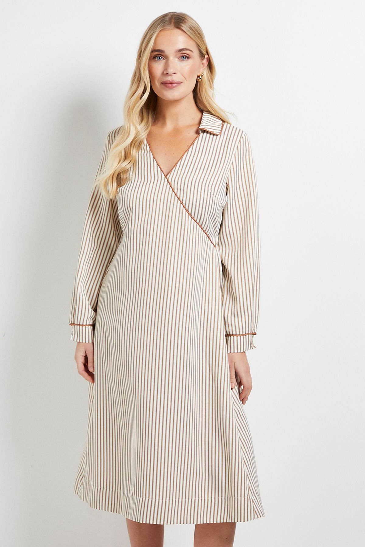 Wallis Wallis Women's Petite Stripe Contrast Detail Shirt Dress in Stone - 4