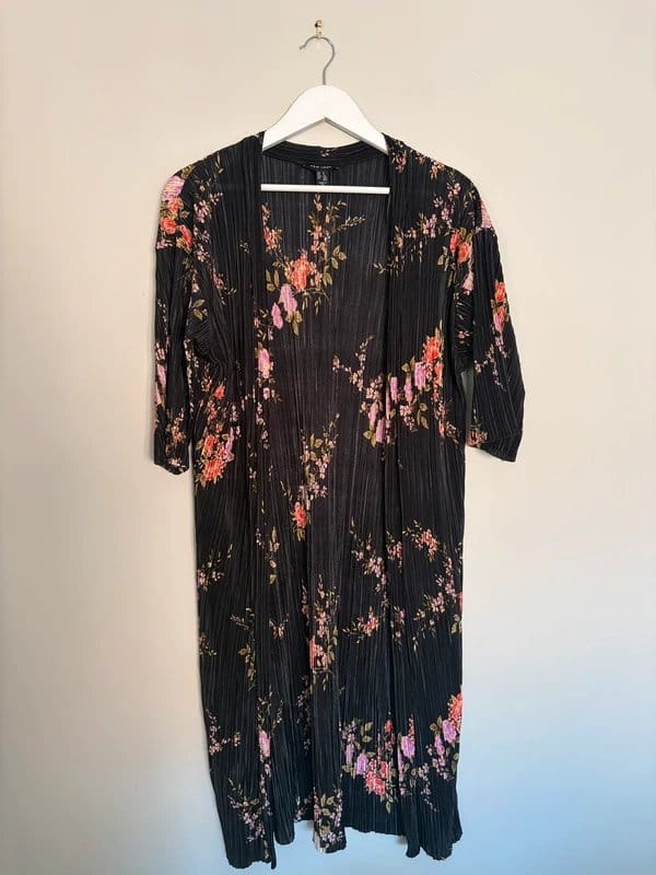New Look Black Floral Plissé Kimono Duster Cardigan