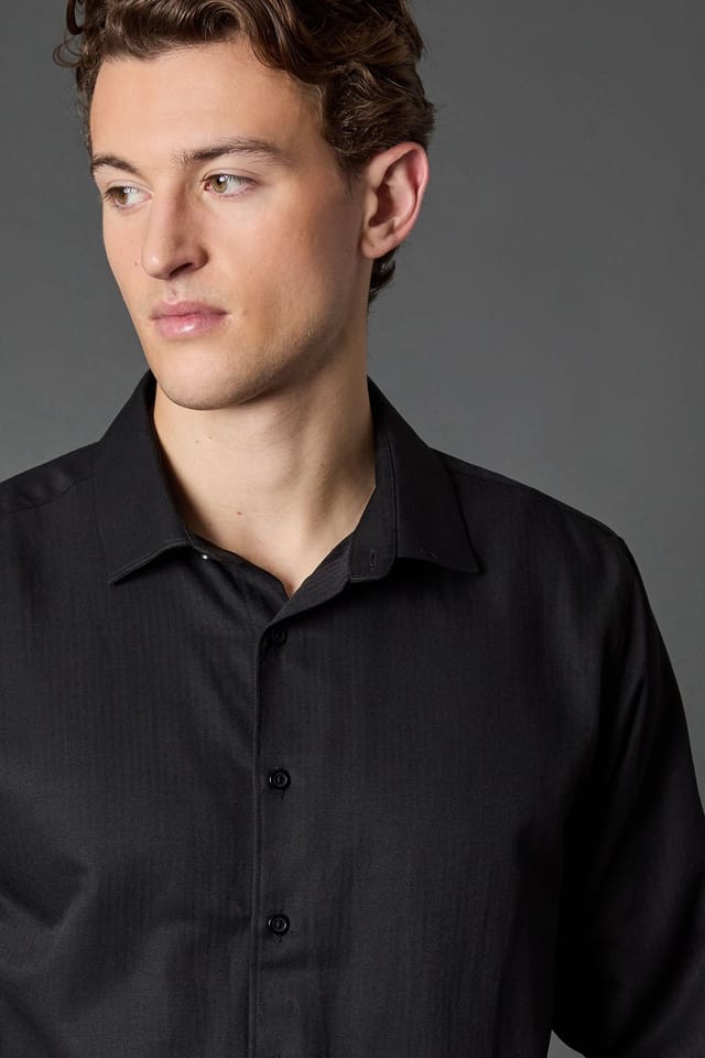 Burton Burton Men's Tailored Fit Herringbone Weave Long Sleeve Shirt in Black - 2