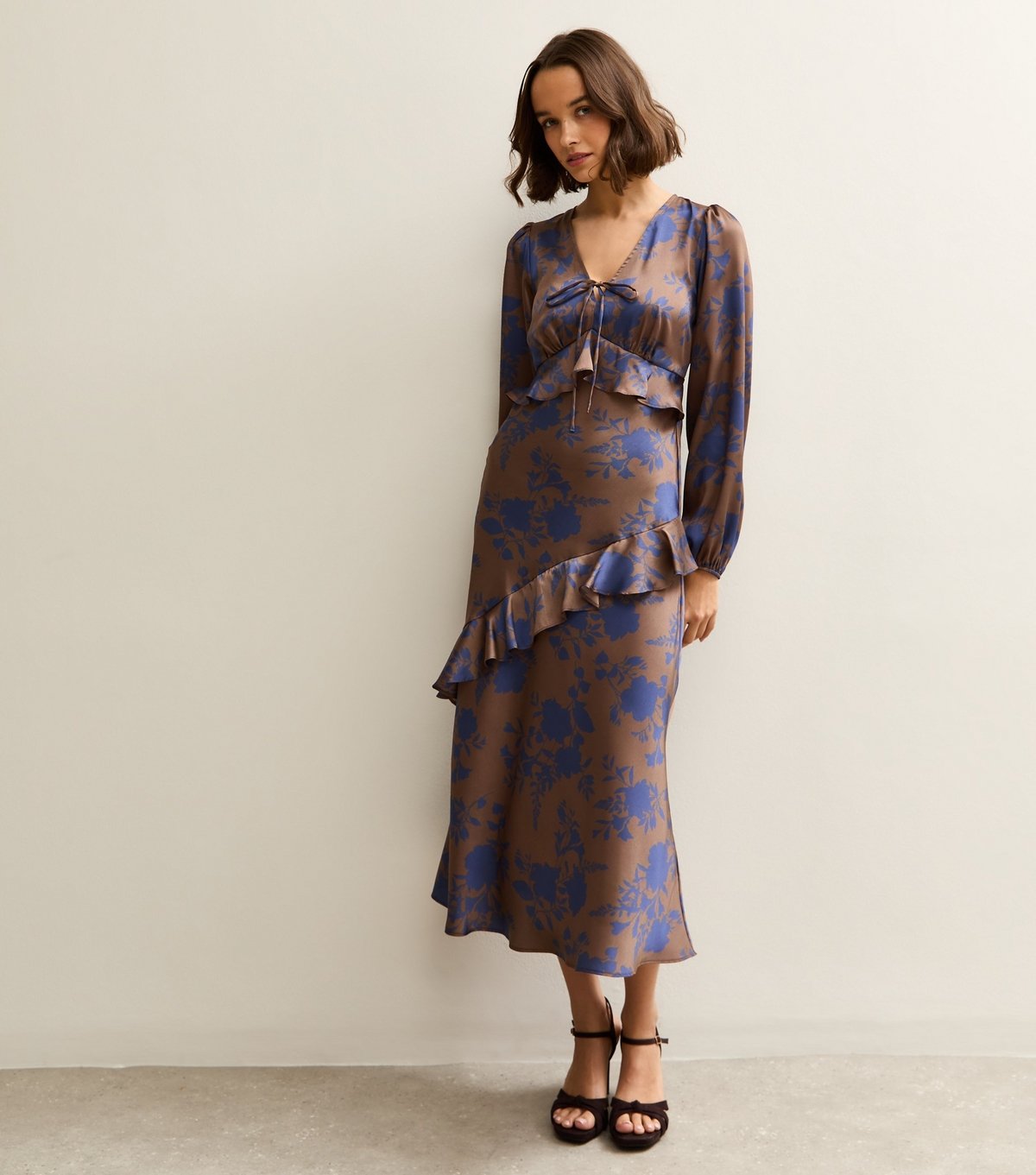 New Look Women's Brown Floral Satin Ruffled Midi Dress New Look - 3