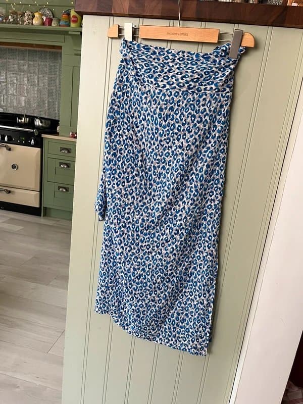 Never Fully Dressed Women’s Never fully Dressed Size S Blue/White Wrap Skirt.