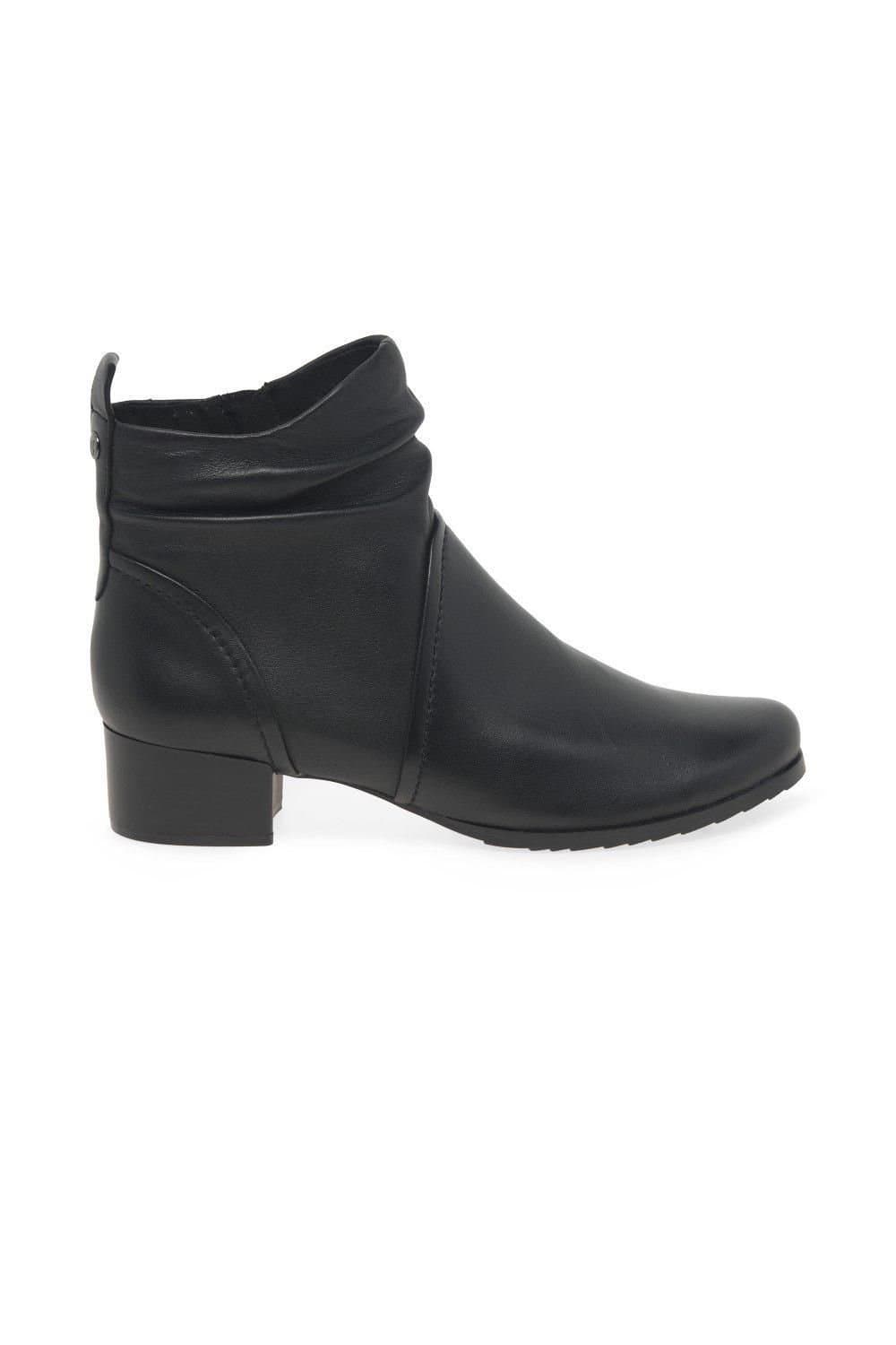 Caprice Caprice Women's 'Fearne' Ankle Boots in Black