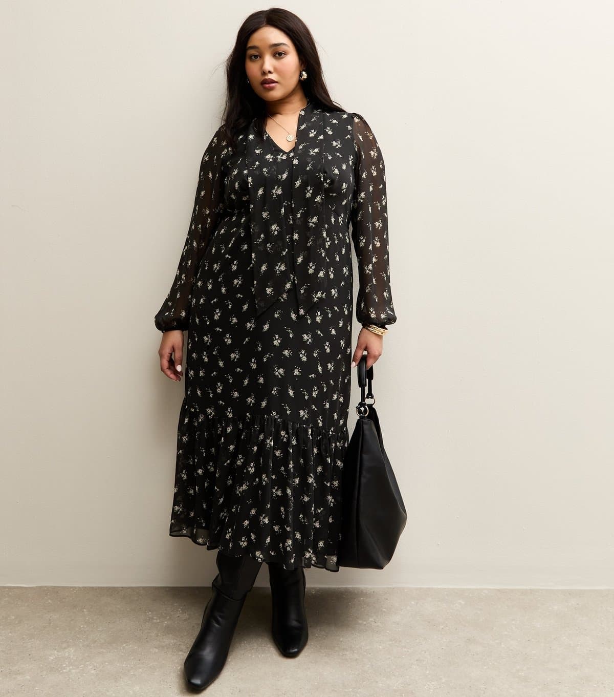 New Look Women's Plus Size Black Ditsy Chiffon Midi Dress Curves New Look