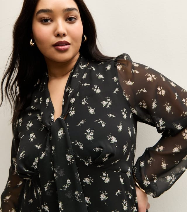 New Look Women's Plus Size Black Ditsy Chiffon Midi Dress Curves New Look - 2
