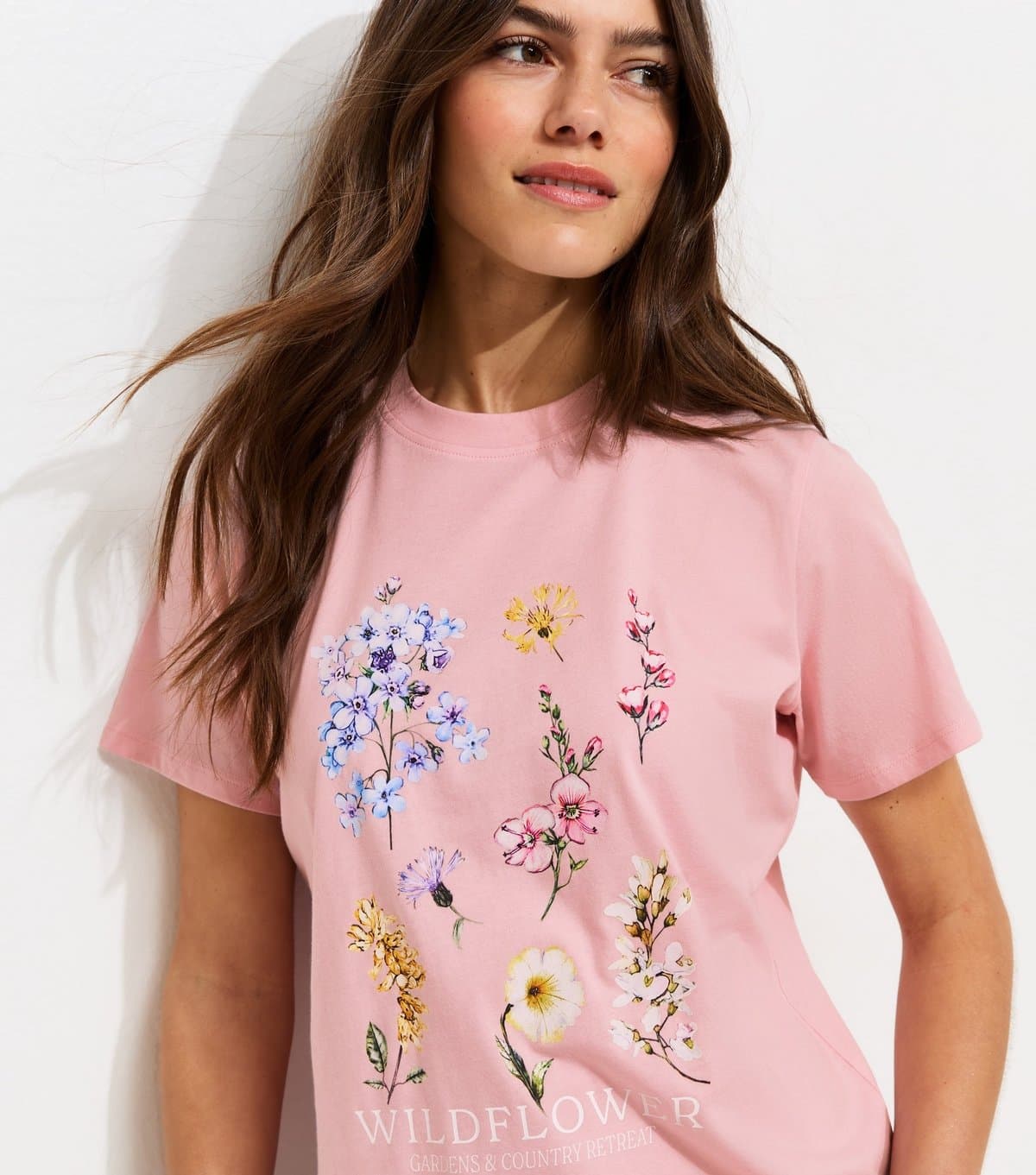 New Look Women's Petite Light Pink Cotton Wildflower Print T-Shirt New Look