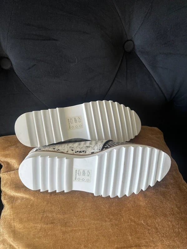 ASOS ASOS Snakeskin shoes size 6