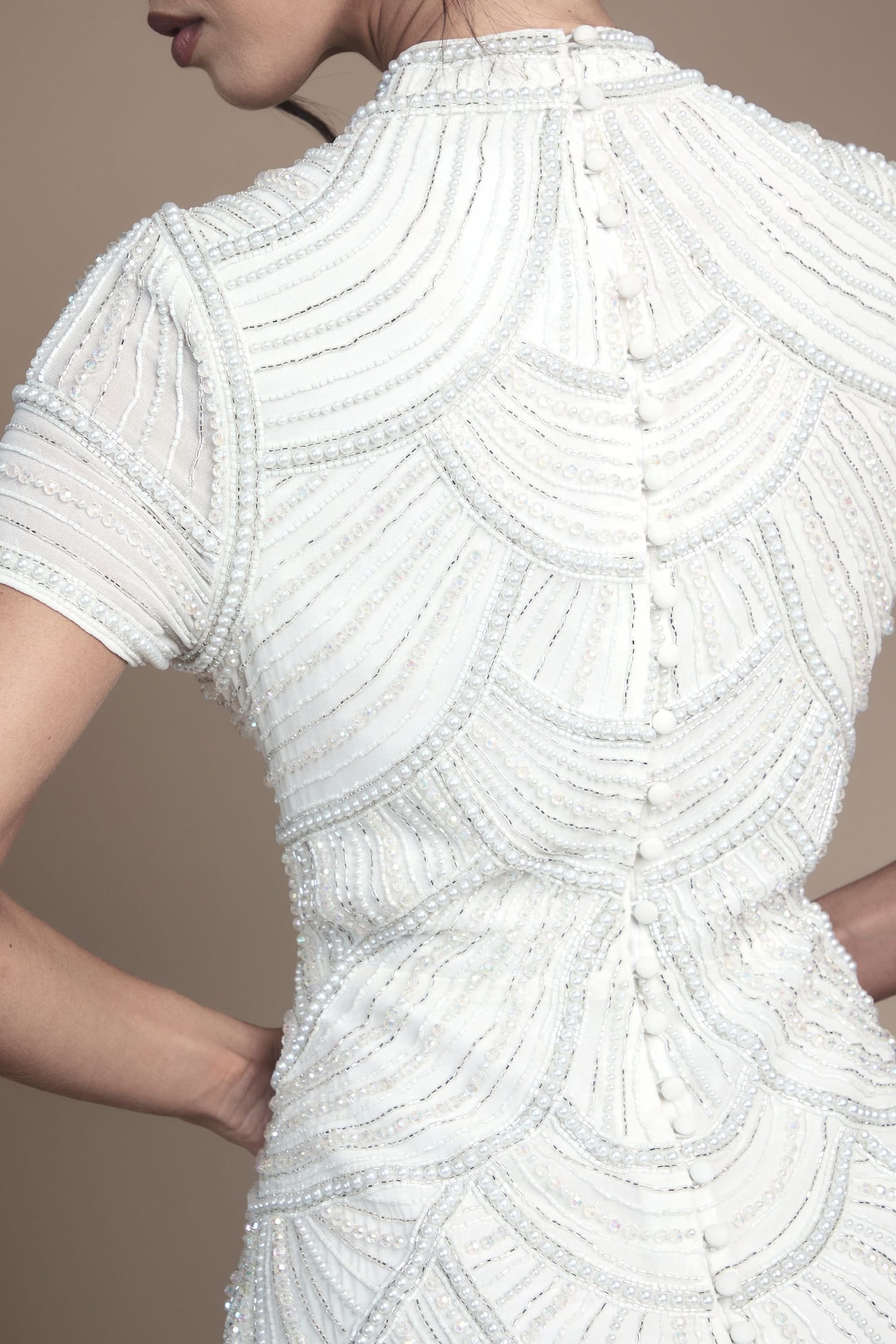 Coast Coast Women's Contour Embellishement Short Sleeve Wedding Dress in Ivory - 4