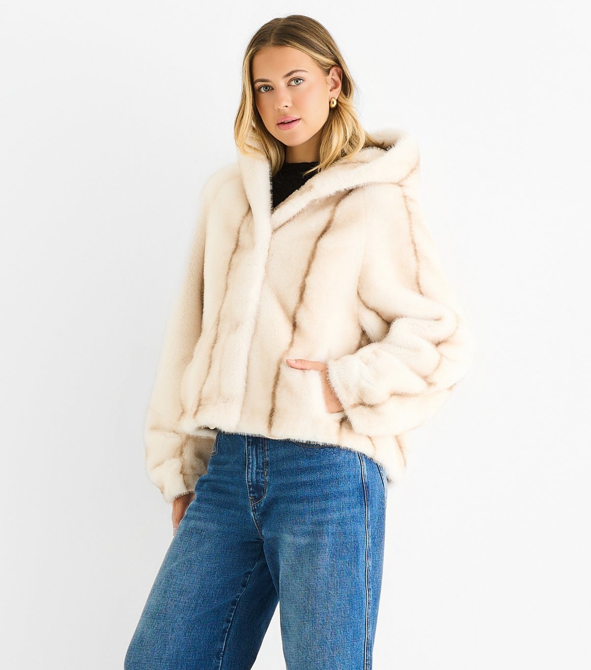 Gini London Women's Cream Ombre Hooded Faux Fur Jacket Gini London New Look - 3