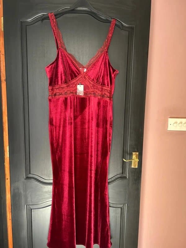 Never Fully Dressed Never Fully Dressed Mimi velvet maxi dress in burgundy