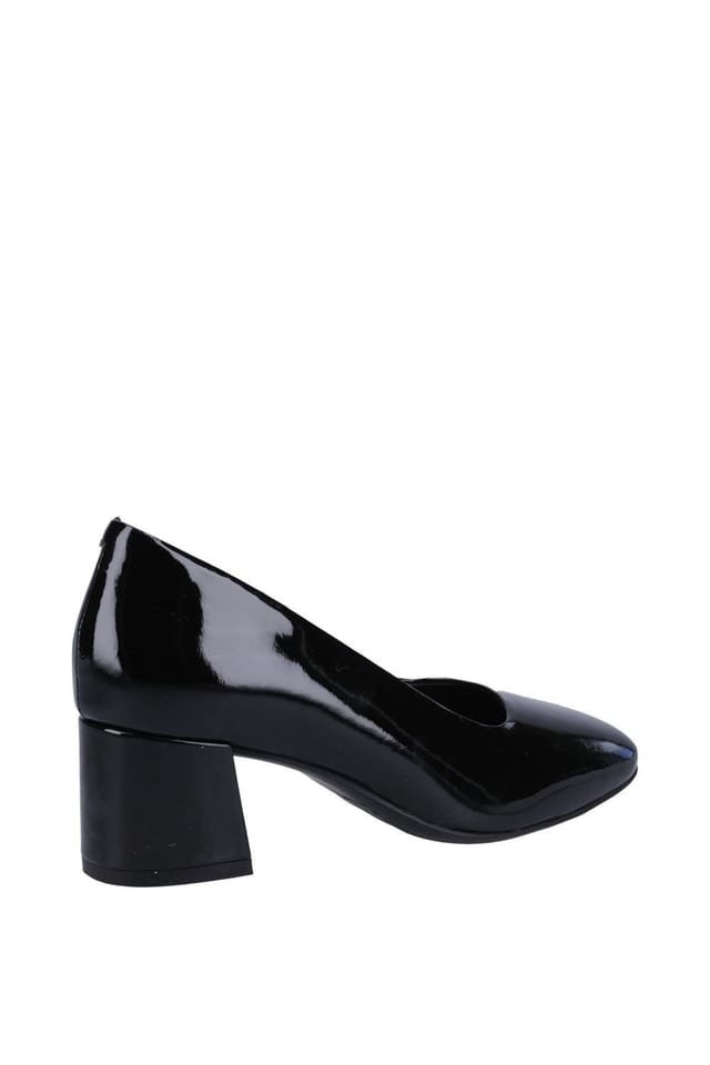 Hush Puppies Hush Puppies Women's 'Alicia' Court Shoes in Black - 2