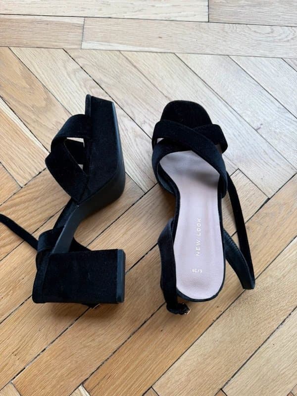 New Look New Look velvet platform heels