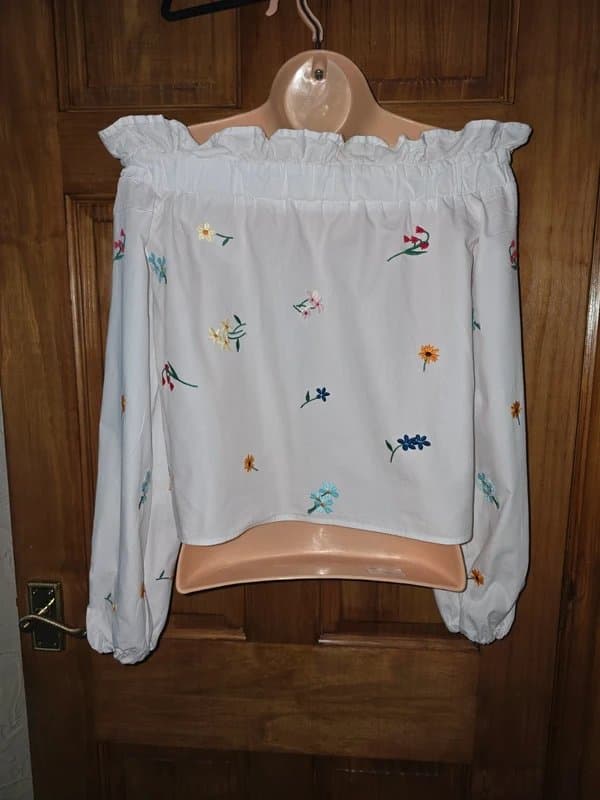 Topshop Topshop, floral embroidered off the shoulder top for women, uk 8 , white