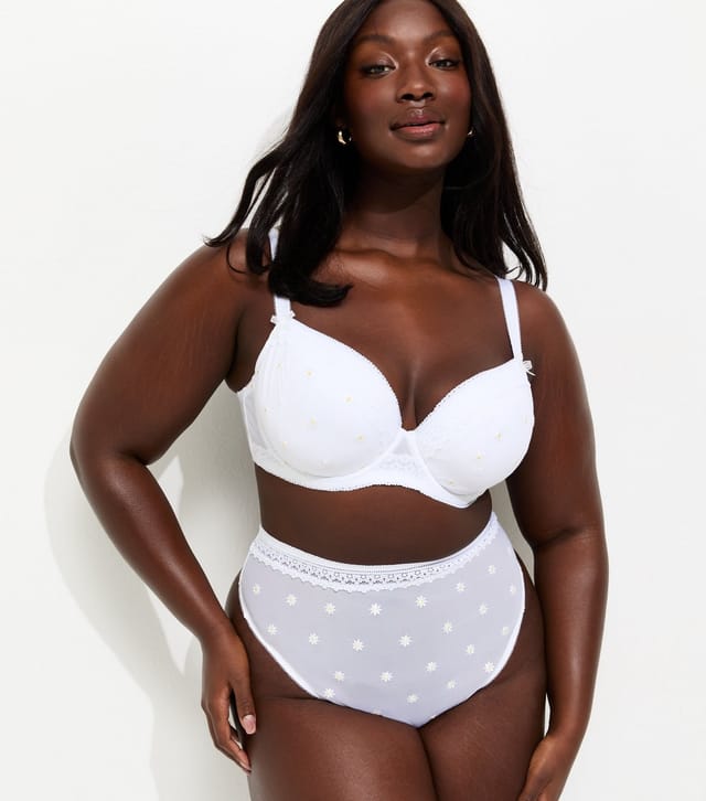 New Look Women's Plus Size White Daisy Embroidered Plunge Bra Curves New Look - 3