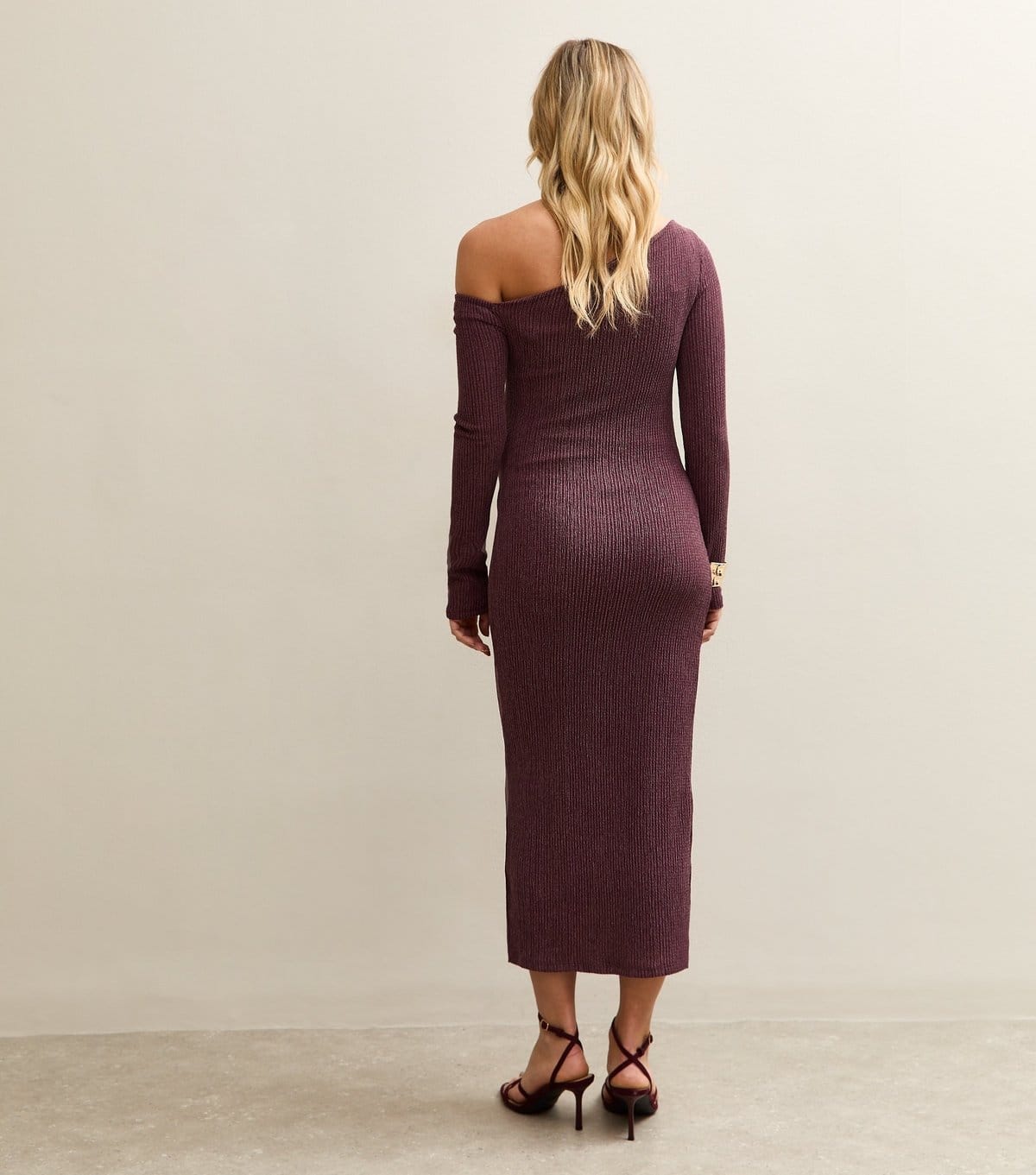 New Look Women's Maternity Dark Burgundy Off Shoulder Midi Dress New Look - 4