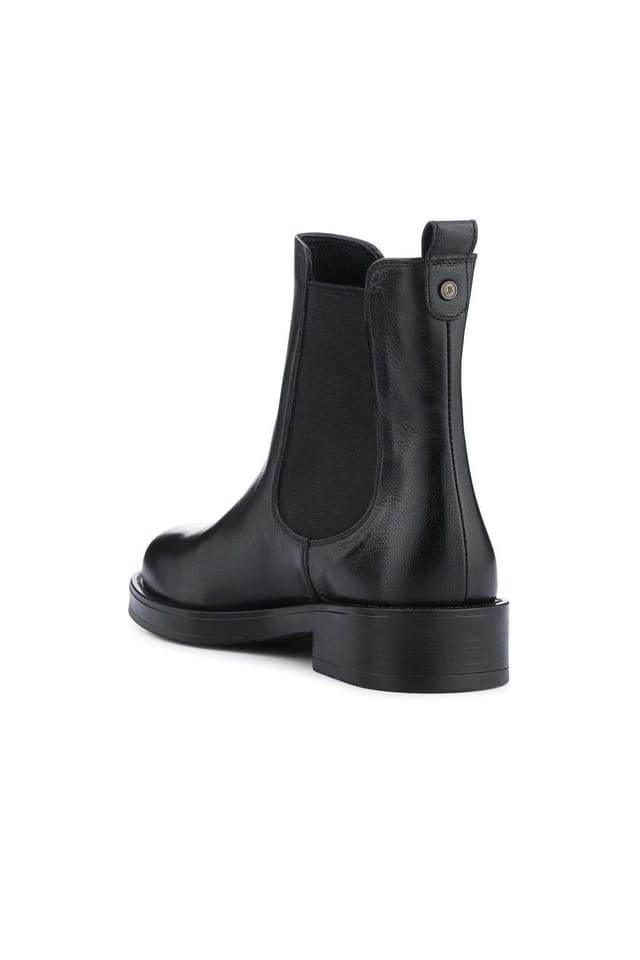Jones Bootmaker Jones Bootmaker Women's Moxie Leather Heeled Chelsea Boots in Black - 3