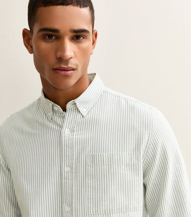 New Look Men's Green Regular Fit Striped Oxford Shirt New Look - 2