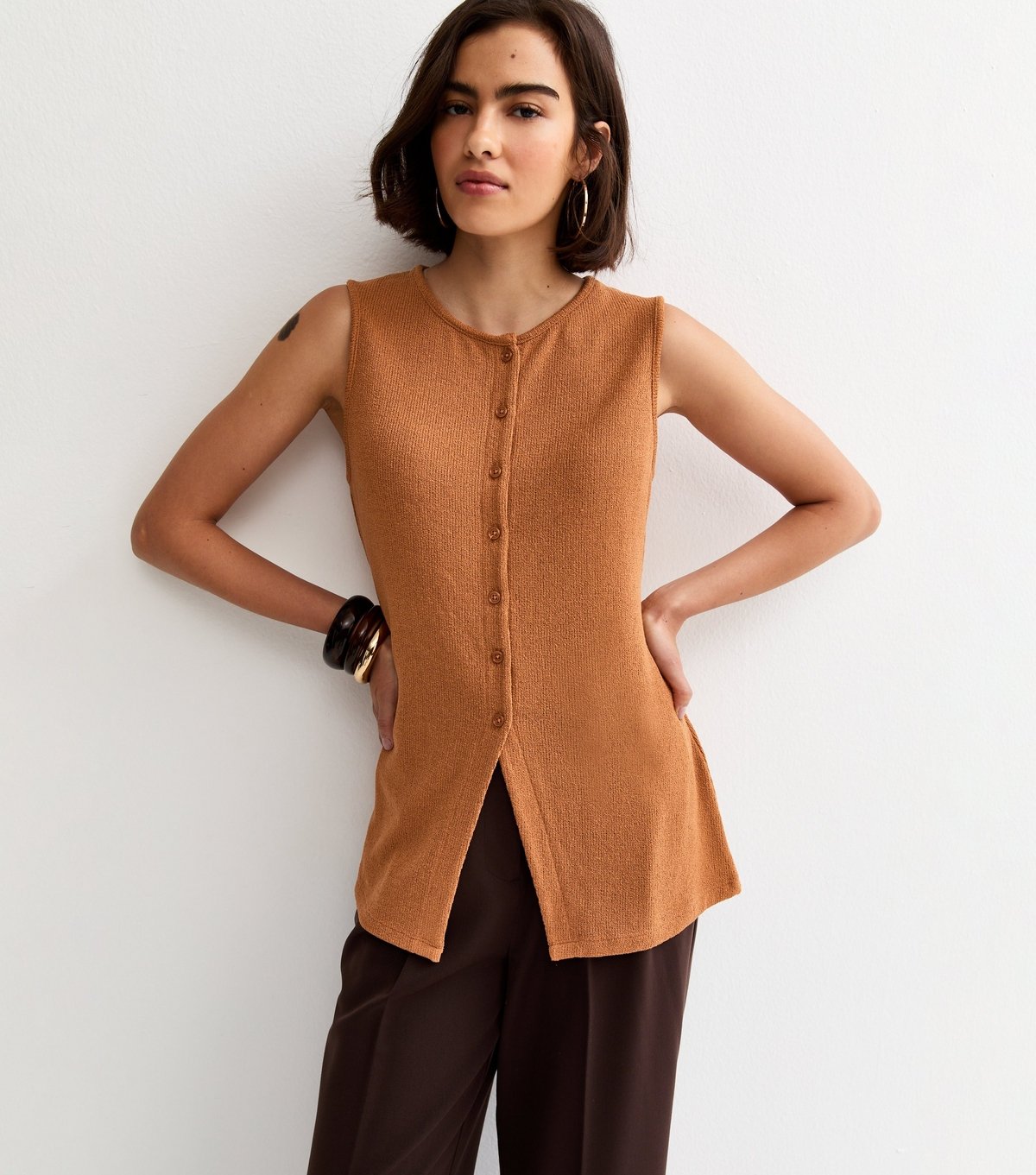 New Look Women's Light Brown Textured Soft Touch Button Front Waistcoat New Look - 2